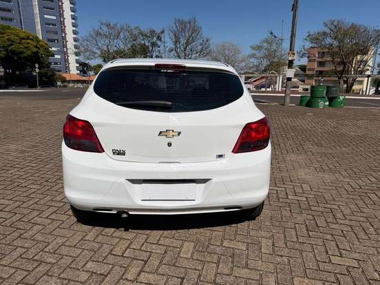 CHEVROLET-ONIX-1.0 MPFI JOY 8V FLEX 4P MANUAL CHEVROLET-ONIX-2019
