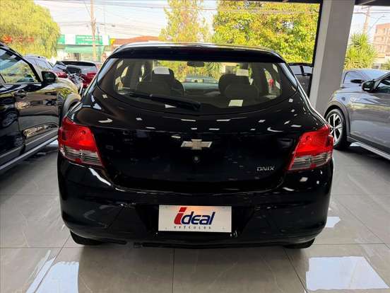 CHEVROLET-ONIX-2014