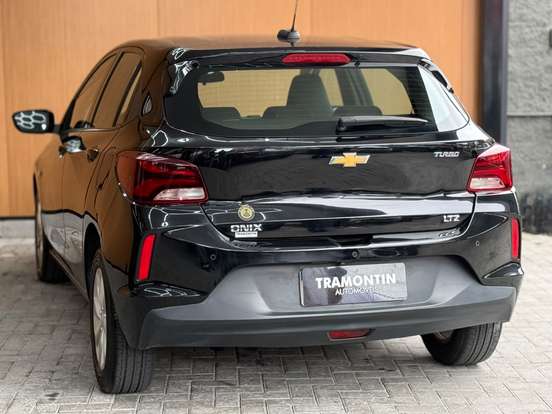 CHEVROLET-ONIX-2020
