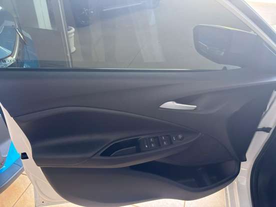CHEVROLET-ONIX-1.0 TURBO FLEX PLUS LT AUTOMÁTICO CHEVROLET-ONIX-2023