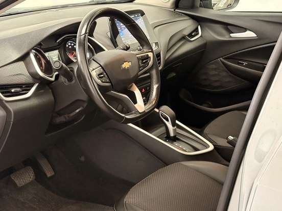 CHEVROLET-ONIX-2024