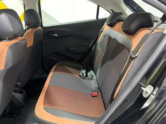 CHEVROLET-ONIX-1.4 MPFI ACTIV 8V FLEX 4P AUTOMÁTICO CHEVROLET-ONIX-2016