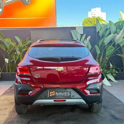 CHEVROLET-ONIX-2018