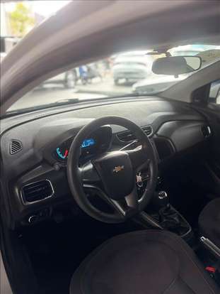 CHEVROLET-ONIX-2015