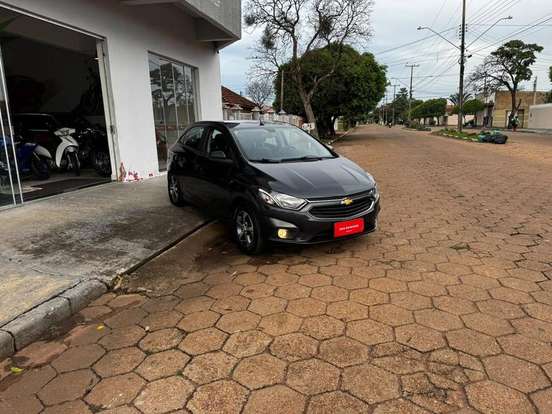 CHEVROLET-ONIX-2018