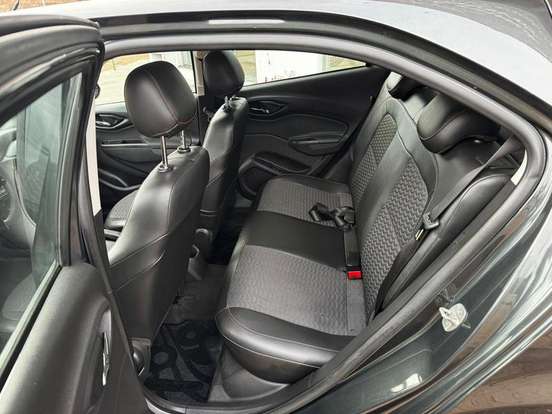 CHEVROLET-ONIX-1.4 MPFI LTZ 8V FLEX 4P AUTOMÁTICO CHEVROLET-ONIX-2018