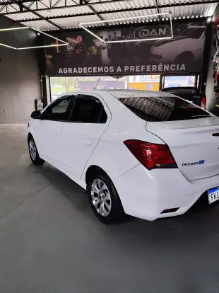 CHEVROLET-PRISMA-2017