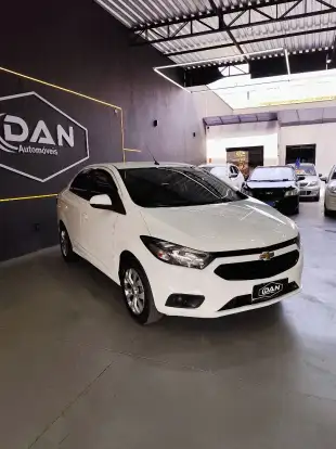 CHEVROLET-PRISMA-2017