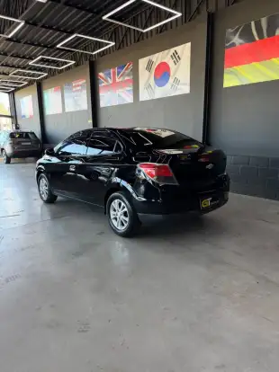 CHEVROLET-PRISMA-2015
