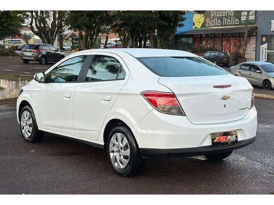 CHEVROLET-PRISMA-2014