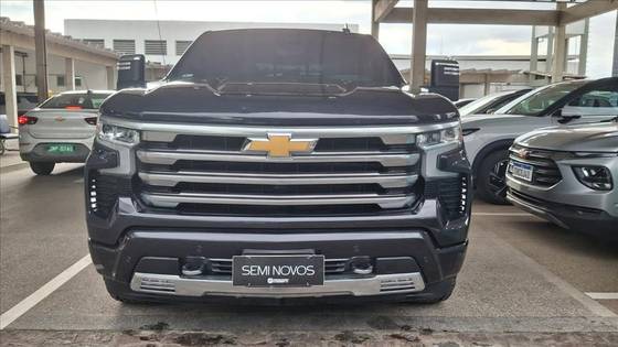CHEVROLET SILVERADO 5.3 V8 GASOLINA 1500 HIGH COUNTRY 4X4 AUTOMÁTICO