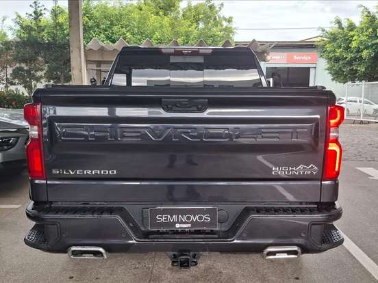 CHEVROLET-SILVERADO-5.3 V8 GASOLINA 1500 HIGH COUNTRY 4X4 AUTOMÁTICO CHEVROLET-SILVERADO-2024
