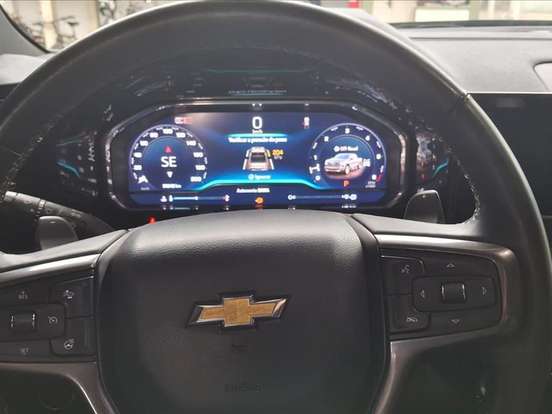 CHEVROLET-SILVERADO-5.3 V8 GASOLINA 1500 HIGH COUNTRY 4X4 AUTOMÁTICO CHEVROLET-SILVERADO-2024