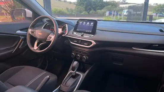 CHEVROLET-TRACKER-2023