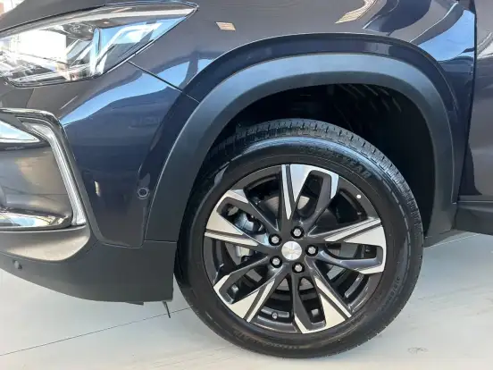CHEVROLET-TRACKER-2025