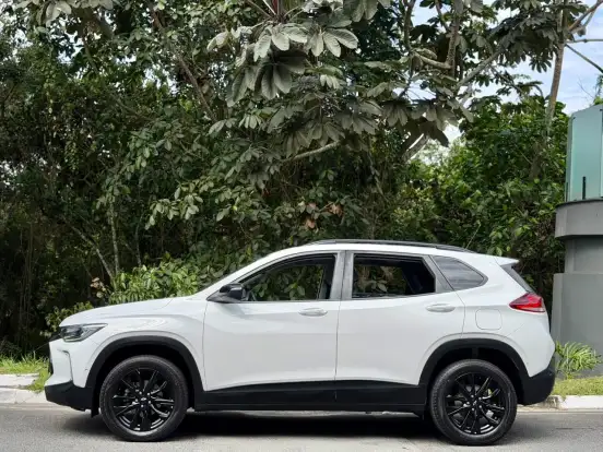 CHEVROLET-TRACKER-2024