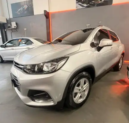 CHEVROLET-TRACKER-2018