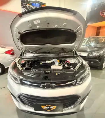 CHEVROLET-TRACKER-2018