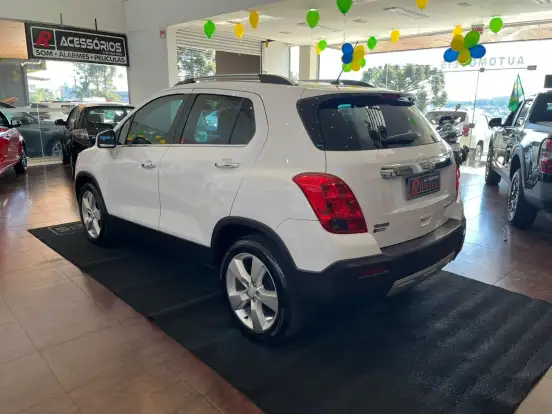 CHEVROLET-TRACKER-2014