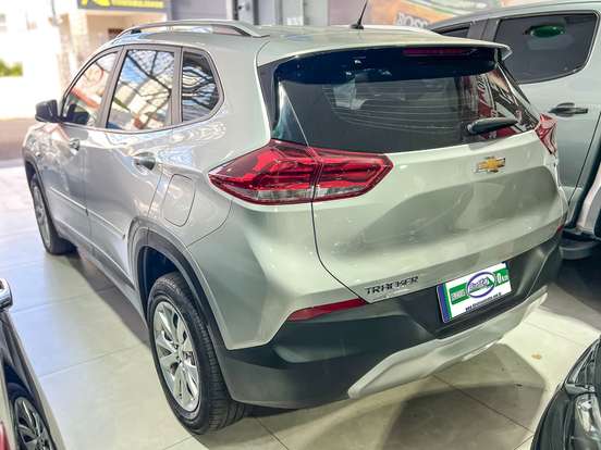 CHEVROLET-TRACKER-2021