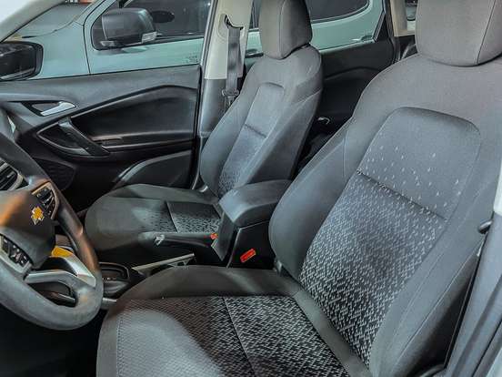 CHEVROLET-TRACKER-2021