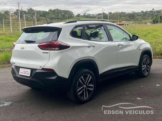 CHEVROLET-TRACKER-2024