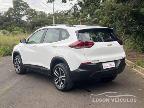 CHEVROLET-TRACKER-2024