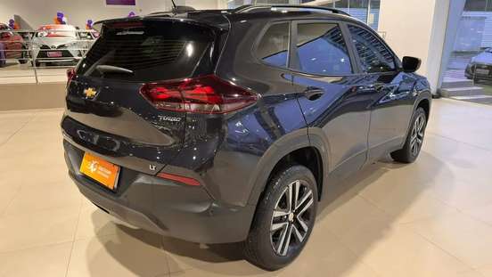 CHEVROLET-TRACKER-2023