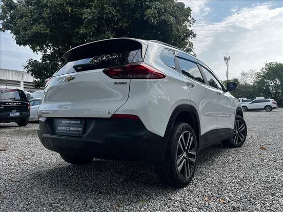 CHEVROLET-TRACKER-2024