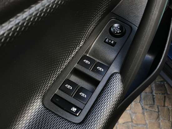 CHEVROLET-TRACKER-2025
