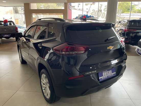 CHEVROLET-TRACKER-2023