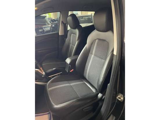 CHEVROLET-TRACKER-2023