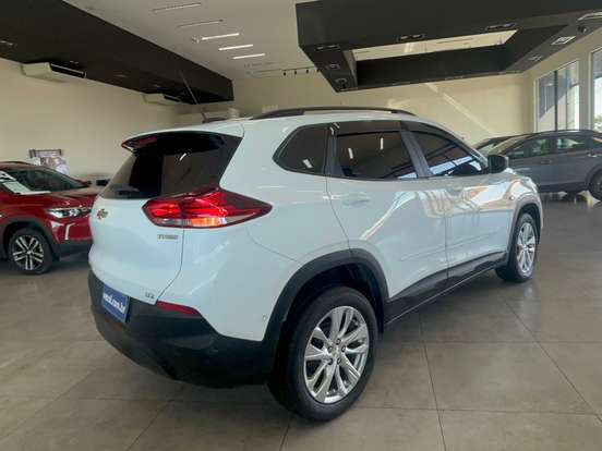 CHEVROLET-TRACKER-2022