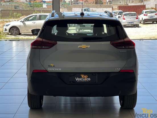 CHEVROLET-TRACKER-2025
