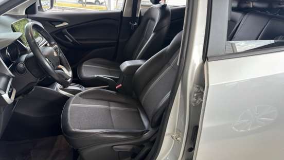 CHEVROLET-TRACKER-2021