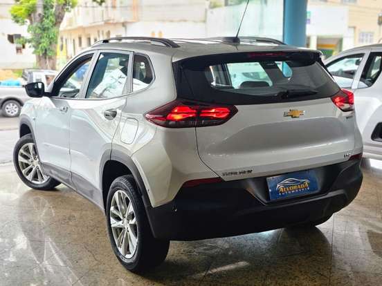 CHEVROLET-TRACKER-2022