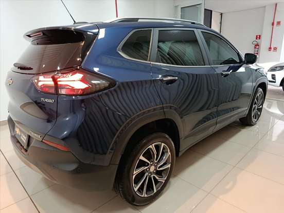 CHEVROLET-TRACKER-2025