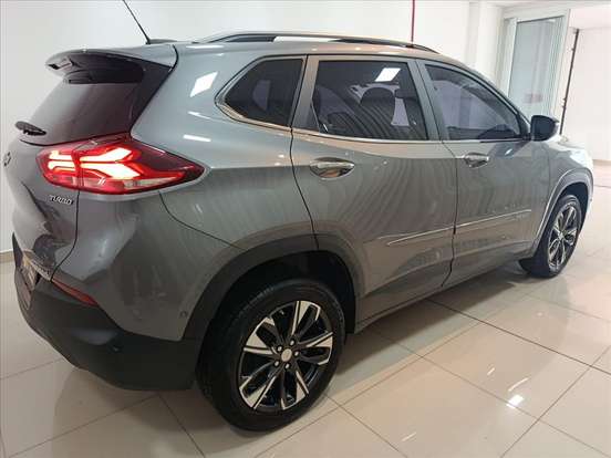 CHEVROLET-TRACKER-2023