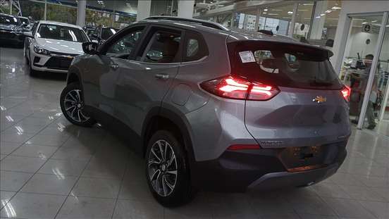 CHEVROLET-TRACKER-2025
