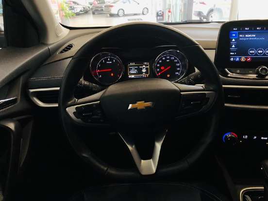 CHEVROLET-TRACKER-2023