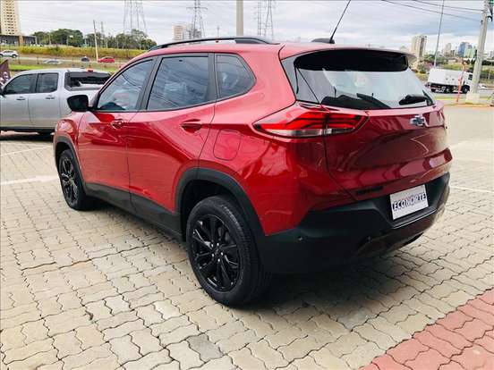 CHEVROLET-TRACKER-2023