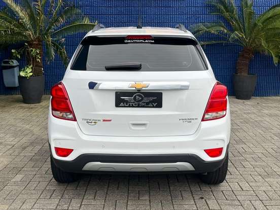 CHEVROLET-TRACKER-2019