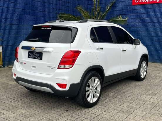 CHEVROLET-TRACKER-2019