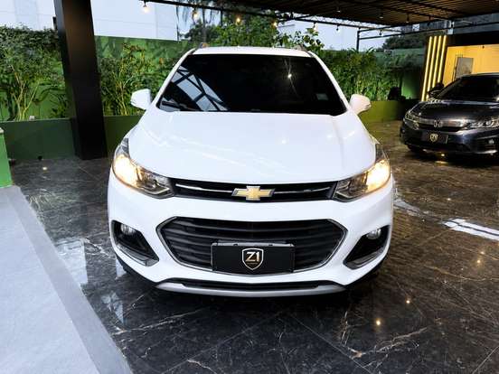 CHEVROLET-TRACKER-2017