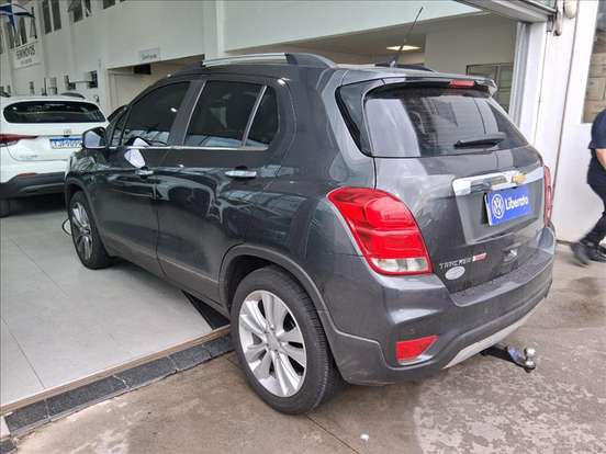 CHEVROLET-TRACKER-2018