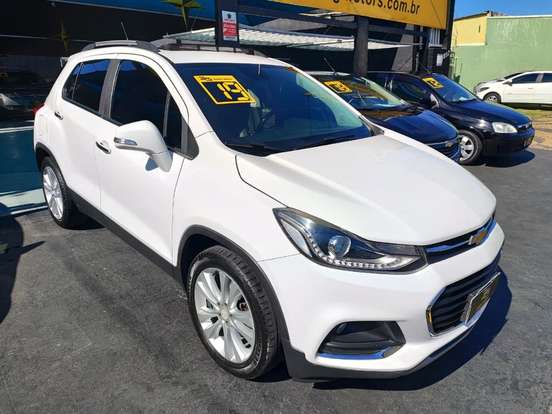 CHEVROLET-TRACKER-2019