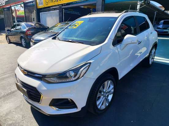 CHEVROLET-TRACKER-2019
