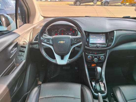 CHEVROLET-TRACKER-2019