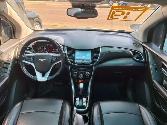 CHEVROLET-TRACKER-2019