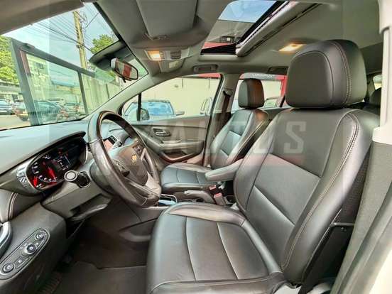 CHEVROLET-TRACKER-2018